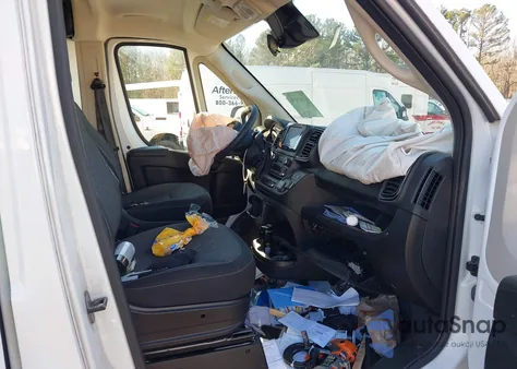 2022 Ram Promaster 2500 z USA, uszkodzony, nr VIN 3C6LRVDG9NE115239